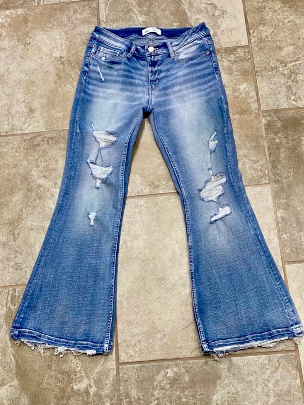 BKE Payton Mid Rise Flare Distressed Stretch Jeans Size 27x29.5 Women’s EUC - Picture 3 of 10